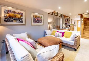 Church Farm Lodge has Balcony rooms