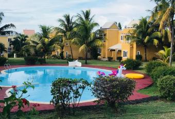 Le Rock @ Albion has Balcony rooms