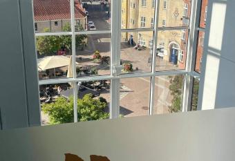 Mortens Kro Boutique Hotel has rooms with a private hot tub