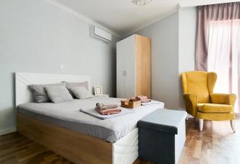              High Rise allows 18 year olds to book a room