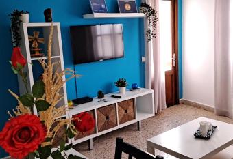 Molinos II - Casitas Las Abuelas allows 18 year olds to book a room