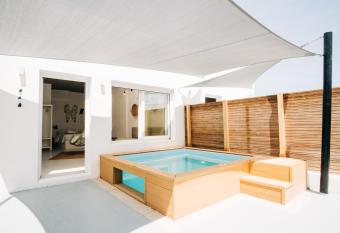 Mesanto Luxury Suites allows 18 year olds to book a room