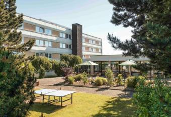 ibis Dortmund West allows 18 year olds to book a room