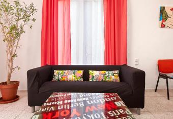 Hostal River has Balcony rooms