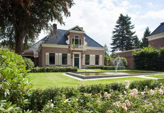 Hotel B&B Hoeve de Vredenhof allows 18 year olds to book a room