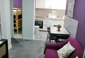 Aliciamar 29 allows 18 year olds to book a room