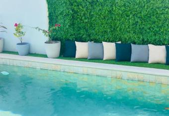 Las Naveiras allows 18 year olds to book a room