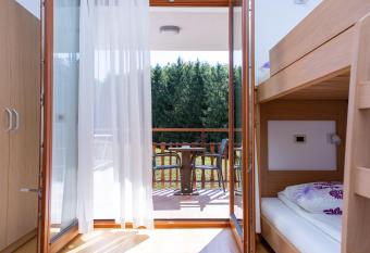 EkoTurizem Hudi  evec allows 18 year olds to book a room