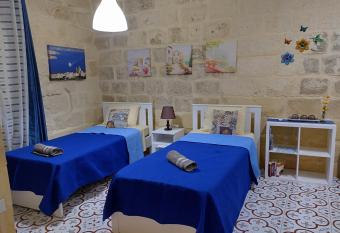 Sixty Two 3 allows 18 year olds to book a room