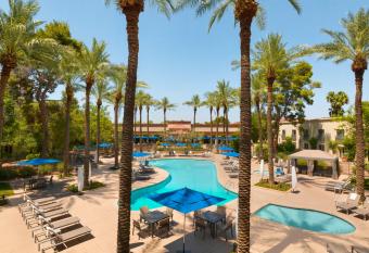 Hilton Scottsdale Resort & Villas has Balcony rooms