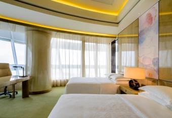 Sheraton Huzhou Taihu Lake Hot Spring Resort & Spa has Balcony rooms