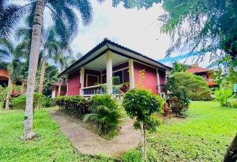 Khao Sok Nung House has Balcony rooms