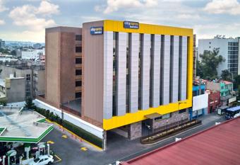 City Express by Marriott CDMX Tlalpan allows 18 year olds to book a room