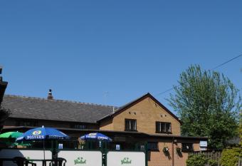 Hogs Head Hotel allows 18 year olds to book a room