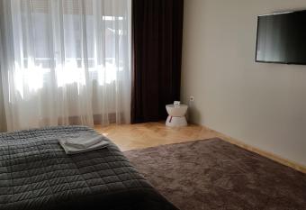 City Center Dream Apartment allows 18 year olds to book a room