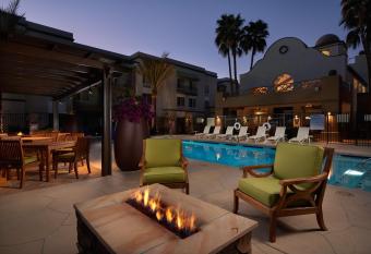 Hampton Inn & Suites Phoenix/Scottsdale has Balcony rooms