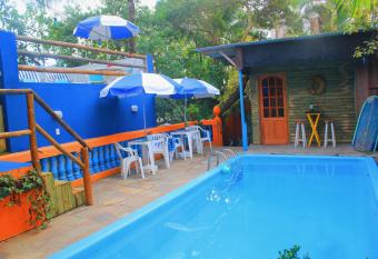 Canto das Laranjeiras Tombo allows 18 year olds to book a room