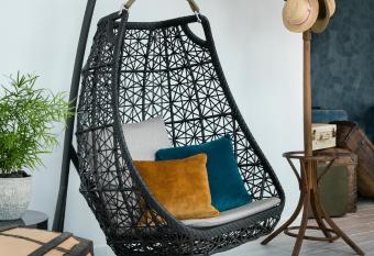 Citadines Confluent Nantes allows 18 year olds to book a room