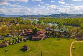 B&B Etno Village Sun  ana Reka has Smoking rooms