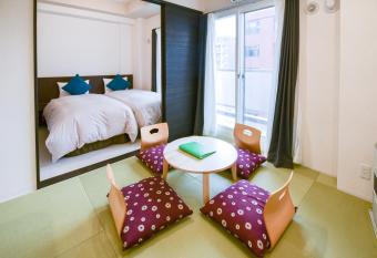 momo premium 704 has Balcony rooms