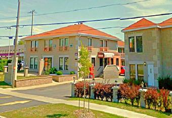 Motel Falcon has Smoking rooms