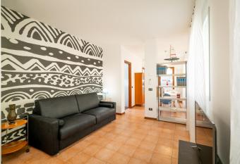 Antica Pusterla Home Relais allows 18 year olds to book a room