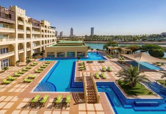 Grand Hyatt Doha Hotel & Villas has Smoking/Balcony rooms