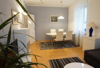 Villa Elenor allows 18 year olds to book a room