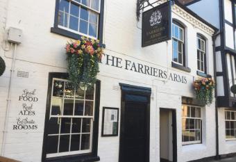 FARRIERS ARMS allows 18 year olds to book a room
