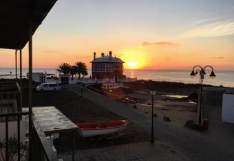 Apartamento El Muelle has Balcony rooms