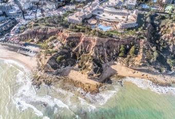 TUI BLUE Falesia - Adults Only allows 18 year olds to book a room