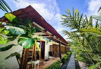 Hotel Indalo adults only allows 18 year olds to book a room