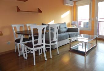 Sol y Luna allows 18 year olds to book a room