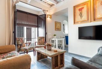 Rosa has Balcony rooms