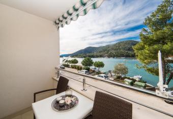 Palma Luxury Apartment has Balcony rooms