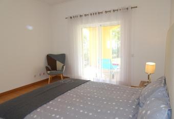 Vitoria Garden CIP allows 18 year olds to book a room