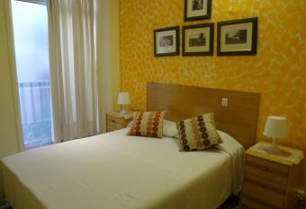 Pensi  n Dani has Balcony rooms