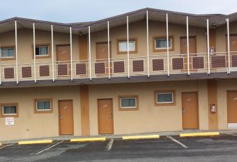 Hallmark Motel has Smoking rooms