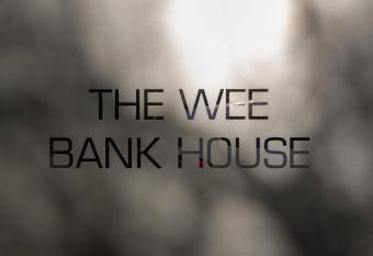 The Wee Bank House has Balcony rooms