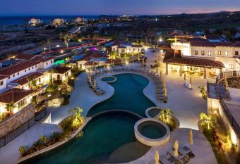 Live Aqua Private Residences Los Cabos has Balcony rooms