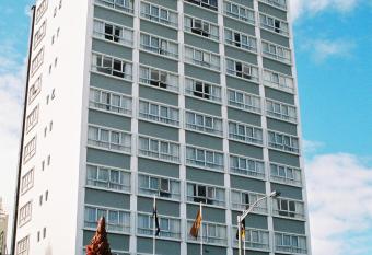 Bay Plaza Hotel allows 18 year olds to book a room