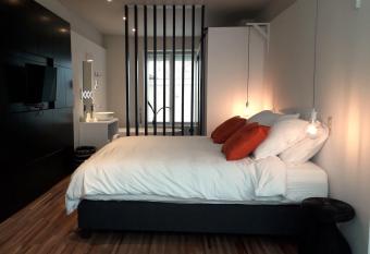 B&B Ar Home has Balcony rooms