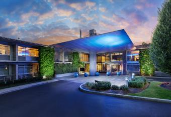 The J House Greenwich Hotel has Balcony rooms