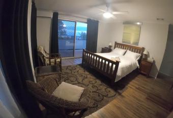 Top of Alex - Amazing Views has Balcony rooms