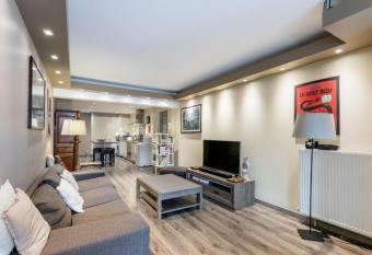 Appartement T4 Centre Ville S  te tout confort 3 chambres has Balcony rooms