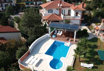 Apartments with a swimming pool Opatija - Pobri, Opatija - 16390 has Balcony rooms