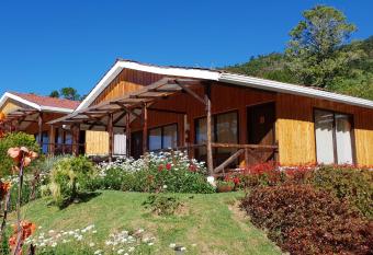 Hotel de Monta  a Suria has Balcony rooms