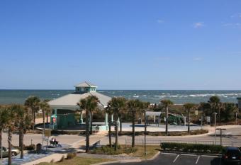 Hampton Inn & Suites St. Augustine-Vilano Beach has Balcony rooms