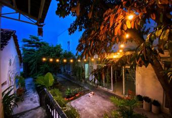 Kontum Home Sweet Homestay has Balcony rooms