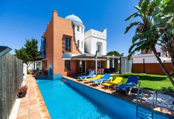 Casa Flamenco has Balcony rooms